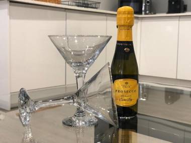 Cosy Central Self Contained Flat by CozyNest