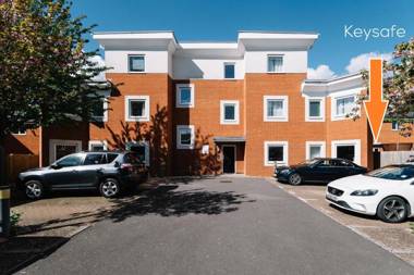 Palmerston House 2 Bedroom Apartments Reading - 2 Bathroom with Parking