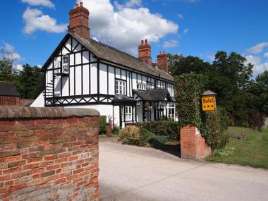 Donington Park Farmhouse Hotel