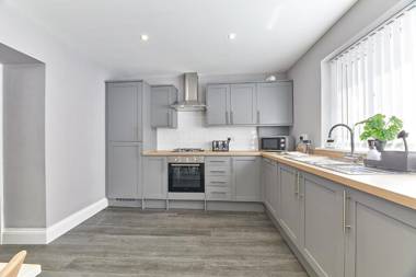 Host & Stay - Sea Breeze