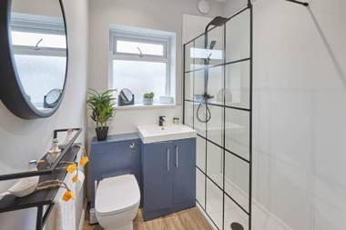 Host & Stay - King's Cottage