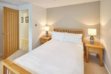 Host & Stay - Doray House