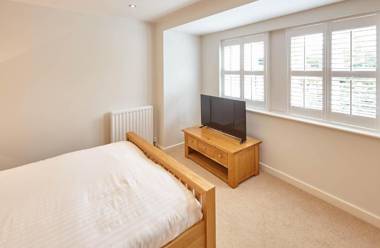 Host & Stay - Doray House