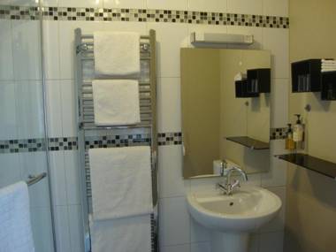 Canal View Bed And Breakfast