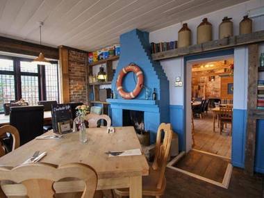 Crab and Lobster Inn