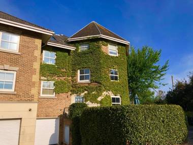16 Solent Landing