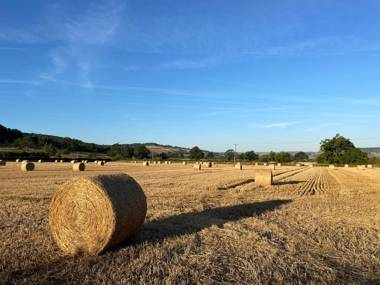 Stunning 2 Bed Cotswold Cottage Winchcombe