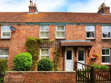 Brickyard Cottage MORETON STATION