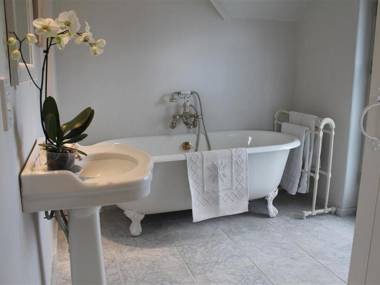 The Cart Barn SALISBURY