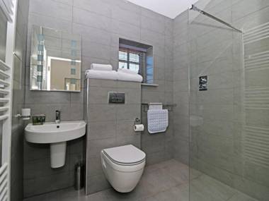 Plum and Partridge Husthwaite