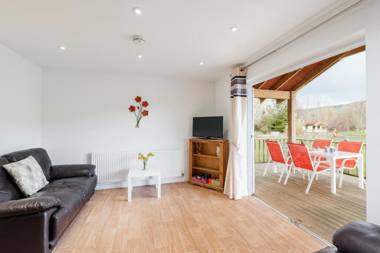 Kingfisher Lodge Redlake Farm Nr Glastonbury