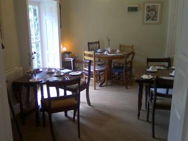 Newburgh House Bed & Breakfast