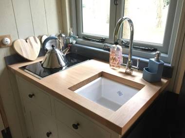 Chez Marguerite Luxury Shepherd's Hut