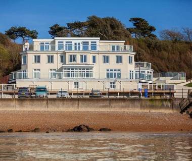 Observation Apartment On The Beach