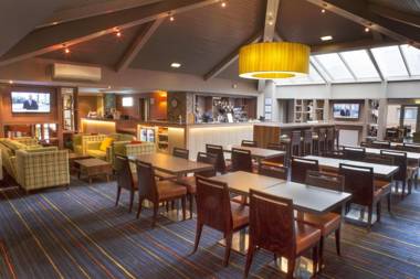Holiday Inn Express Edinburgh Airport an IHG Hotel