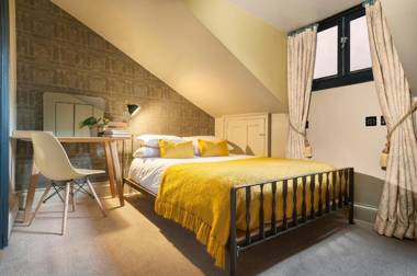 No. 11 Boutique Hotel & Brasserie