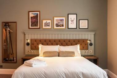 The Hawes Inn by Innkeeper's Collection