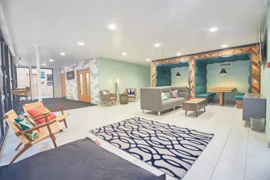 Destiny Student - Meadow Court