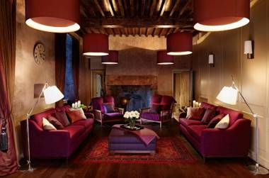 Cheval Old Town Chambers