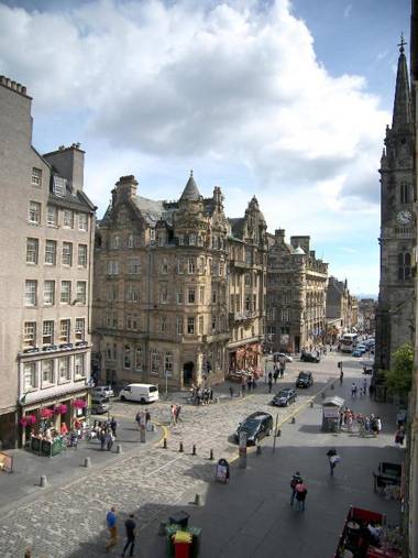 Royal Mile Edinburgh - 2 Bedroom Apartment