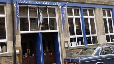 Heart Of Edinburgh City Flat