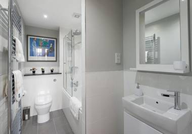 Parliament Sq (apt 10 ) Royal Mile