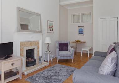 The Edinburgh Address - Classic Marchmont Charm