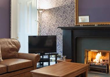 The Coates Gardens Residence