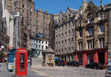 The Cowgatehead Residence