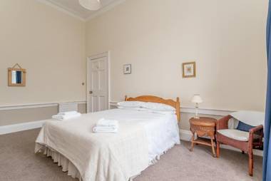 Melville Street Apartment