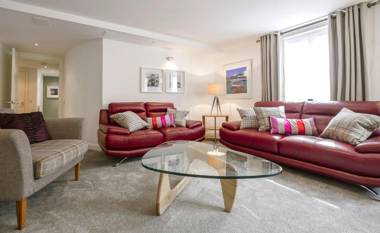 The Malt Kiln Apartment Edinburgh Old Town 3 Bedroom Parking previously McDonald Residence