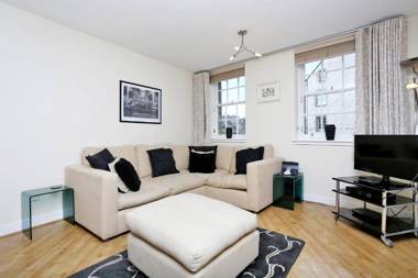 West Bow - Comfy 2 bed on West Bow overlooking Grassmarket
