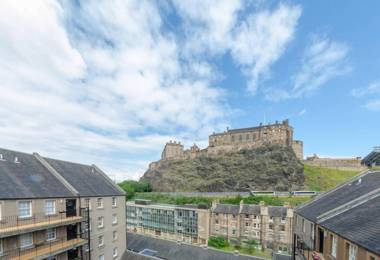 ALTIDO Warm and Welcoming flat near Edinburgh Castle