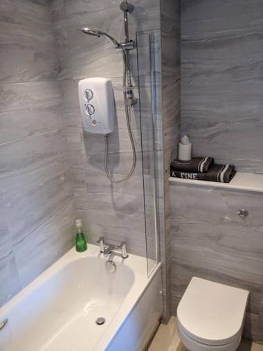 Falcon Crest Guest House