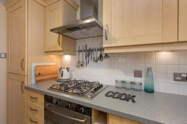 393 Old Tolbooth Wynd Apartment 3