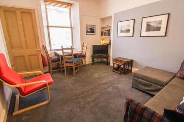 426 Homely 1 bedroom apartment in Leith