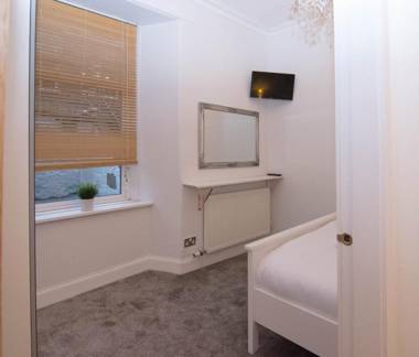 427 - Salmond Place Apartment