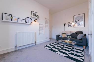 Stylish and Comfortable City Centre Apartment