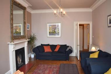 East Claremont - beautiful 2BR apartment in Central Edinburgh