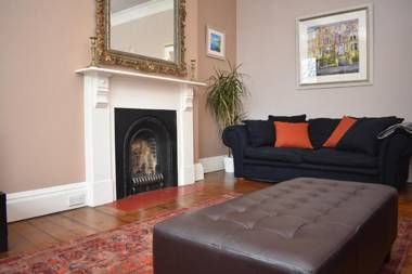 East Claremont - beautiful 2BR apartment in Central Edinburgh