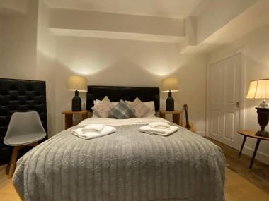 Queen Street Boutique Suites