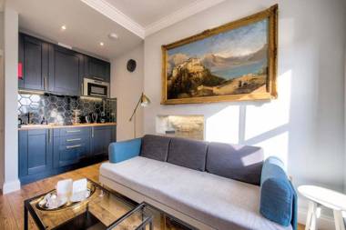 Upper Bow - Luxurious Modern 1BR Apartment near Castle