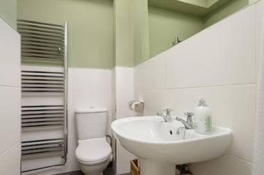 The Broughton St. Apartment (1BR) - New Town