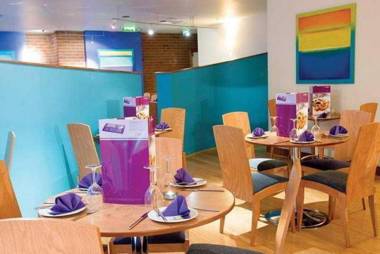 Premier Inn Lauriston Place