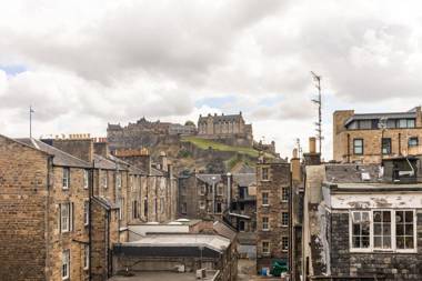 Amazing Castle View Apartment