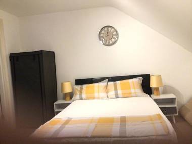 Grace Apartments - Living Spring 1