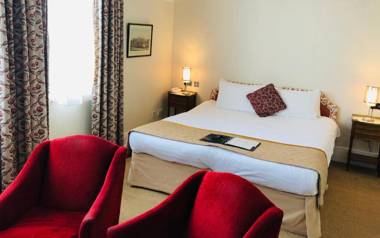 Brook Whipper-In Hotel