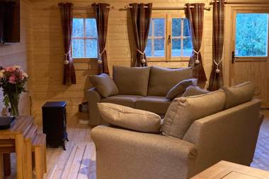 Lochinvar - Clydesdale Log Cabin with Hot Tub