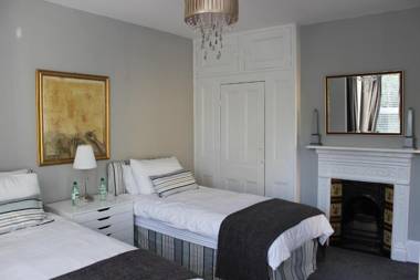 Botleigh Villa