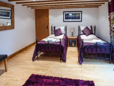 The Barn Ivy Cottage